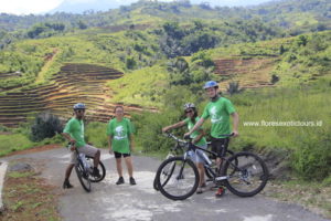 Flores cycling tours
