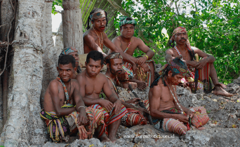 west-timor-people-and-tribe